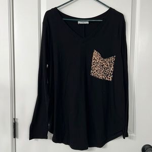 Leopard pocket top